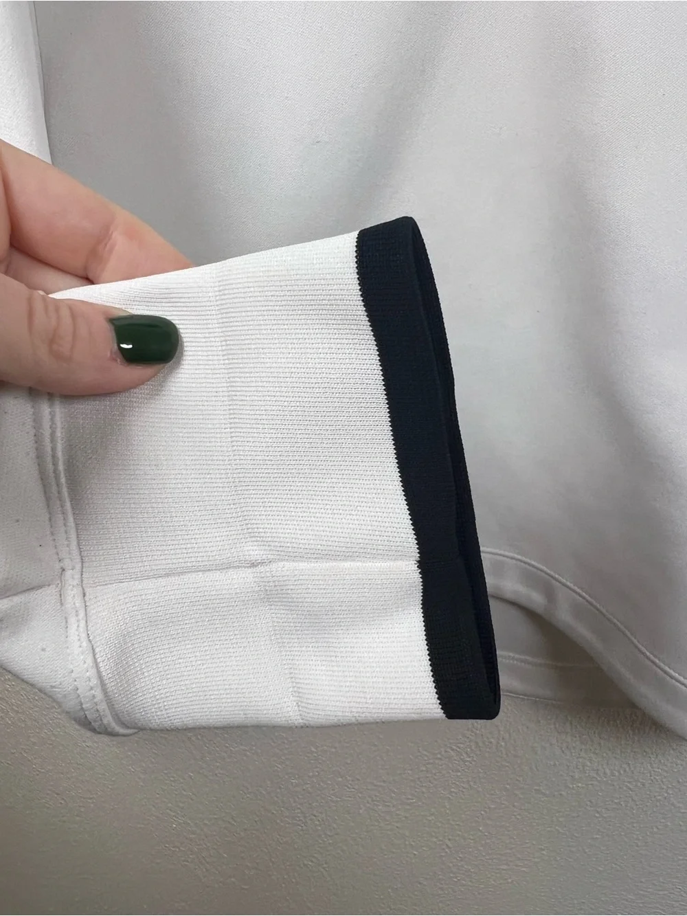 Nike Golf Women’s White Quarter-Zip Performance Pullover - Size L